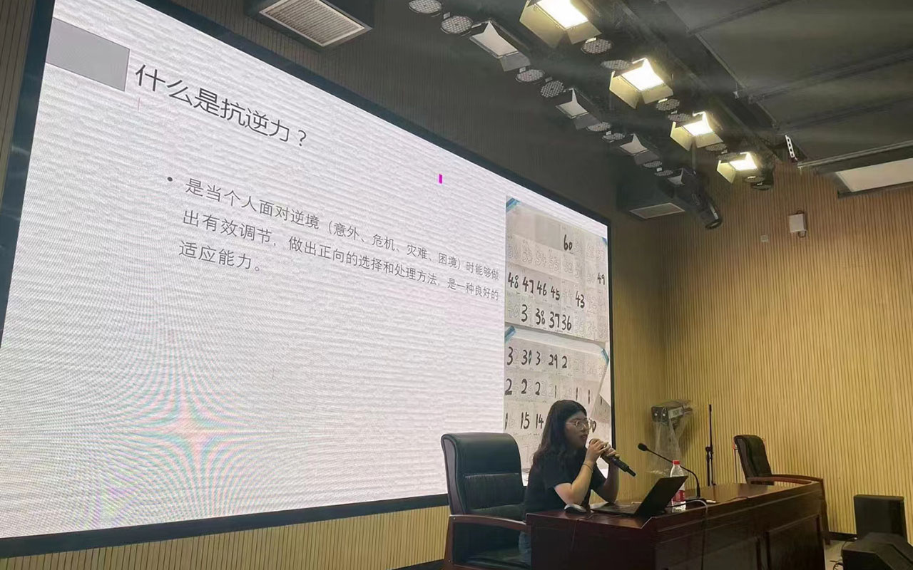 鹤庆董玉娣中学